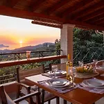 Sunset House Βίλα
