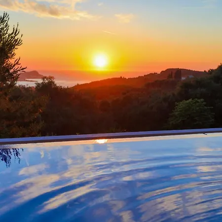 Villa Sunset House