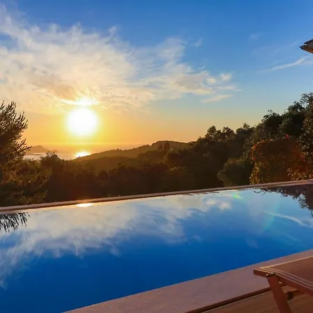 Villa Sunset House *