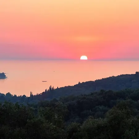 Villa Sunset House *